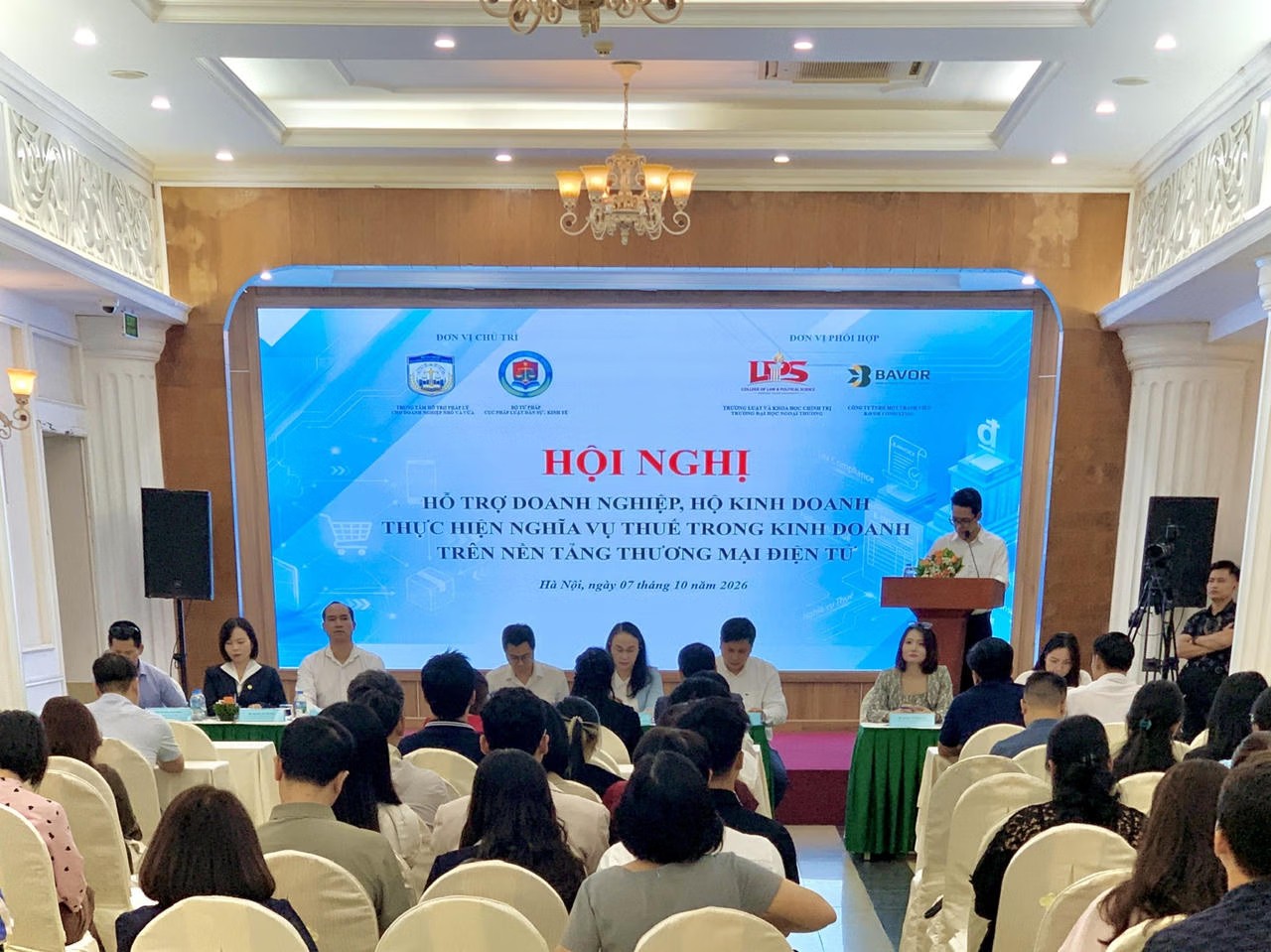 Hỗ trợ doanh nghiệp, hộ kinh doanh thực hiện nghĩa vụ thuế trong kinh doanh trên nền tảng thương mại điện tử